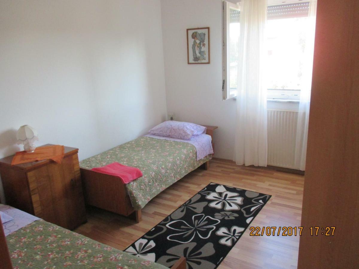 Apartments Sandra Novigrad Istria Buitenkant foto